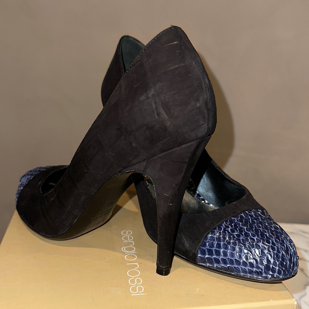 Stunning Sergio Rossi black ostrich and blue snakeskin toe size 41 heel